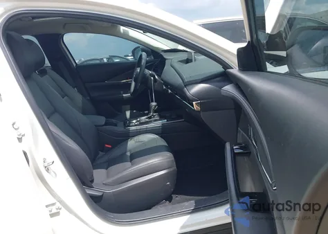 2022 Mazda Cx-30 2.5 Turbo z USA, uszkodzony, nr VIN 3MVDMBAY3NM437998